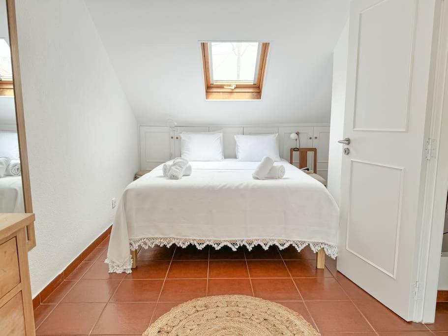 Costa Inn Beach House With Pool By Homeful Homes Costa de Caparica Exteriér fotografie